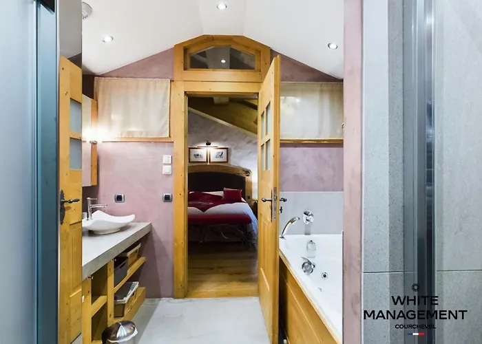 Amadablam - Au Coeur De 1850 Mae-3781